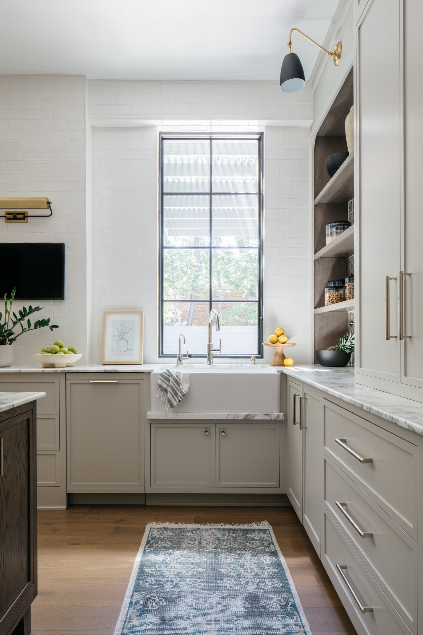 Bowery Picture Light by Hudson Valley Lighting