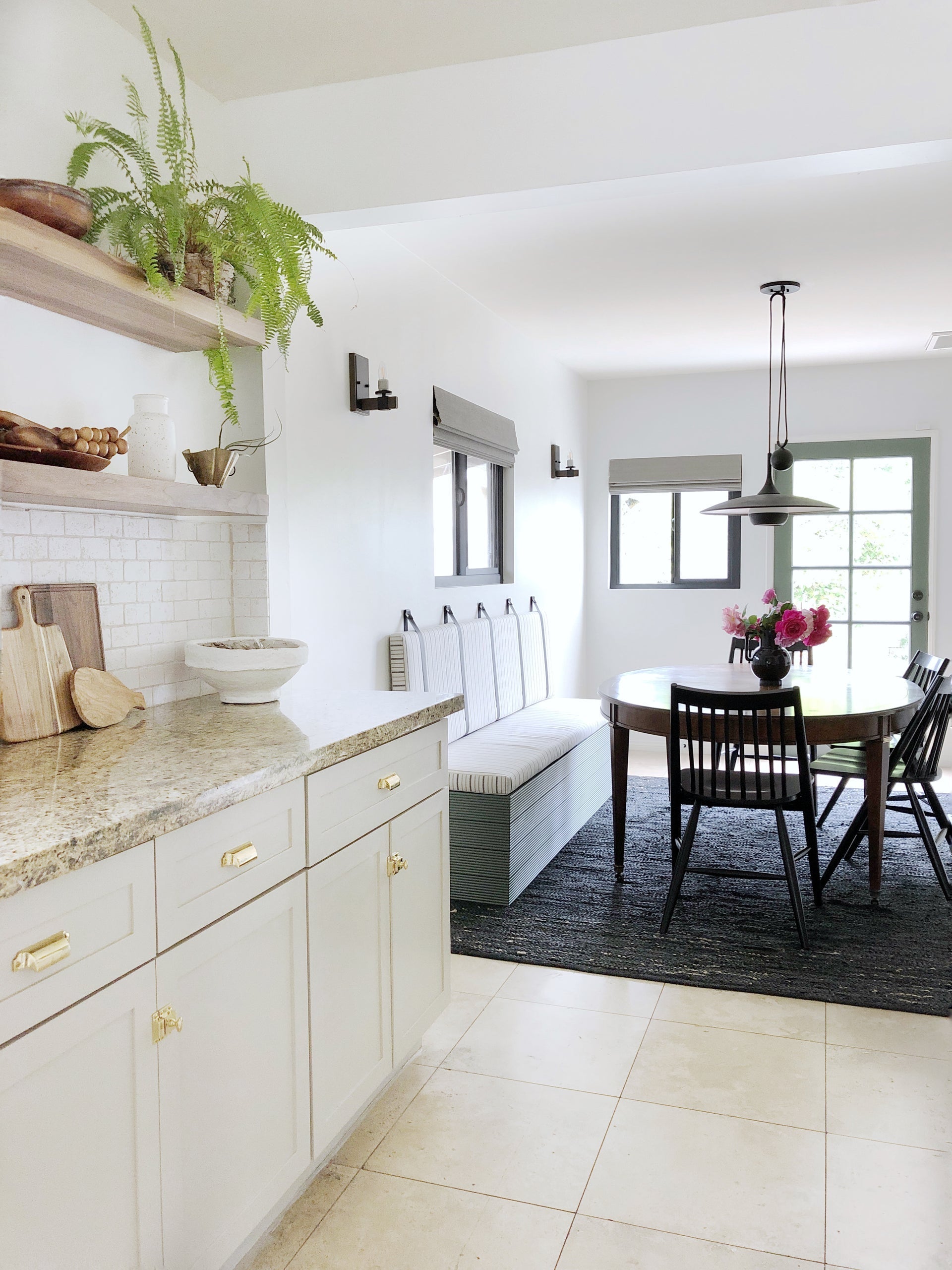 Designer ceiling lights – modern, traditional, and elegant lighting fixtures.