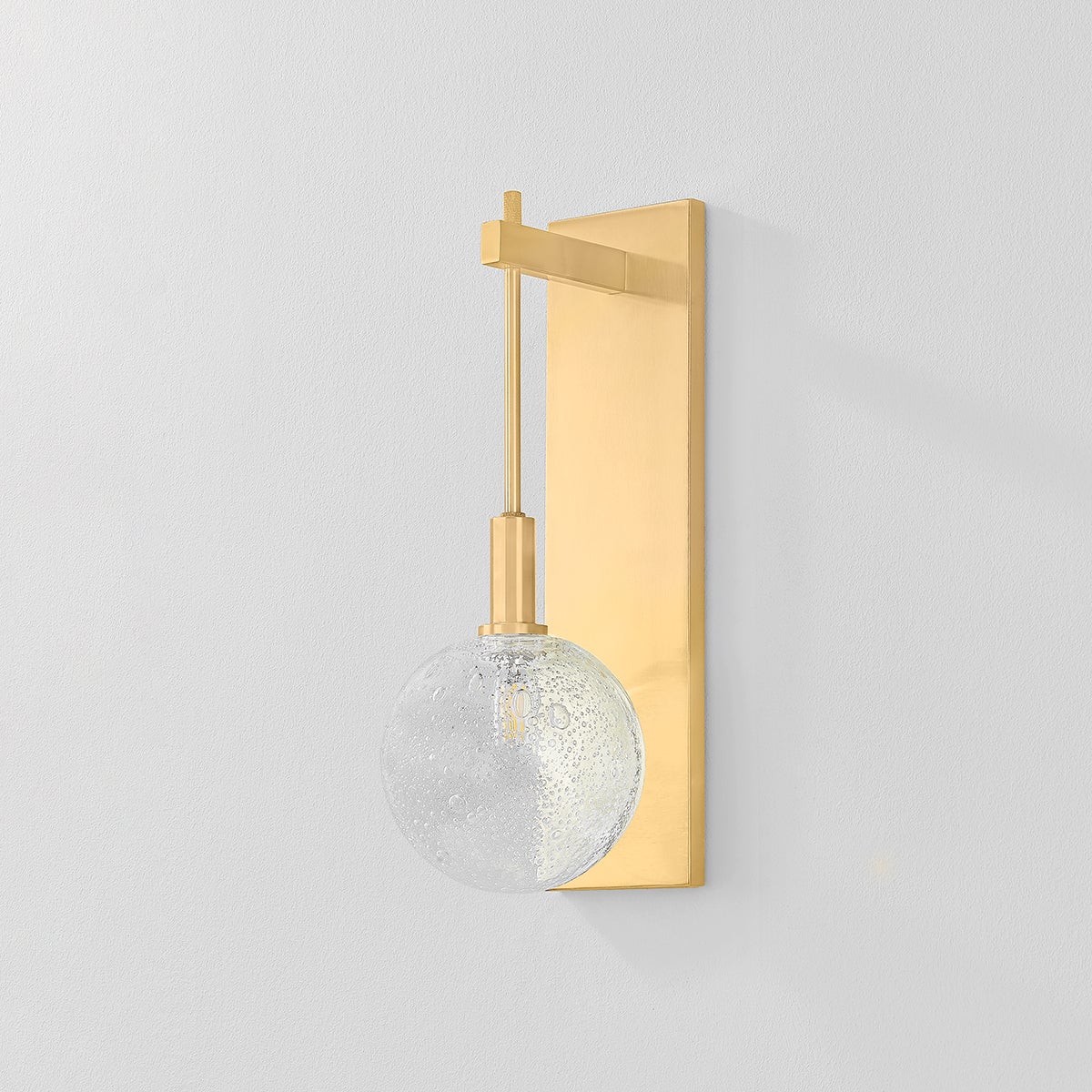 Onteora Sconce by Hudson Valley Lighting - Dimmable 1-Light Wall Light with Clear Seeded Glass Shade