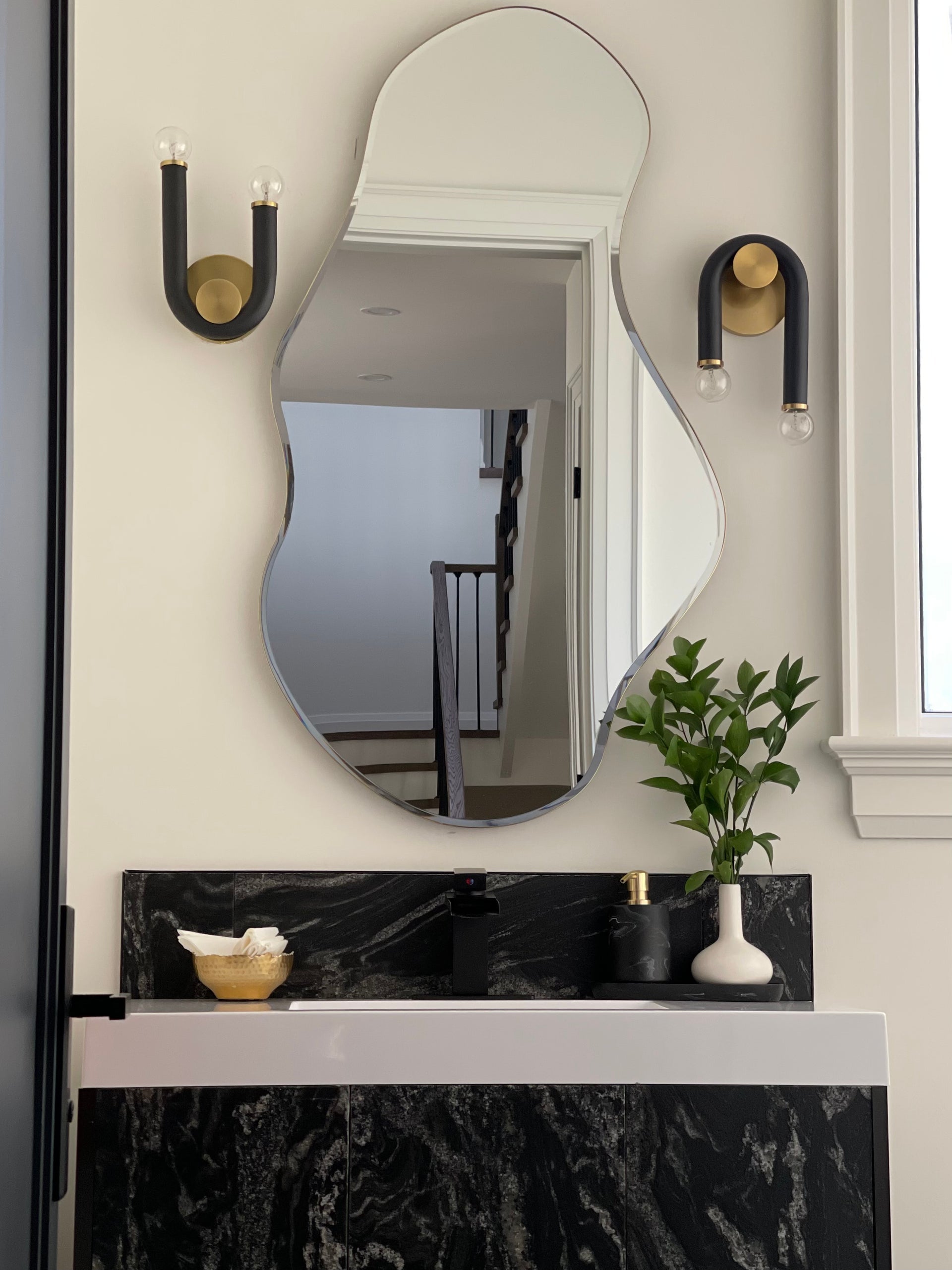 Mitzi Whit Sconce: Elegant Black Metal Wall Light with Aged Brass Finish and Dimmable Feature, 2 Bulbs