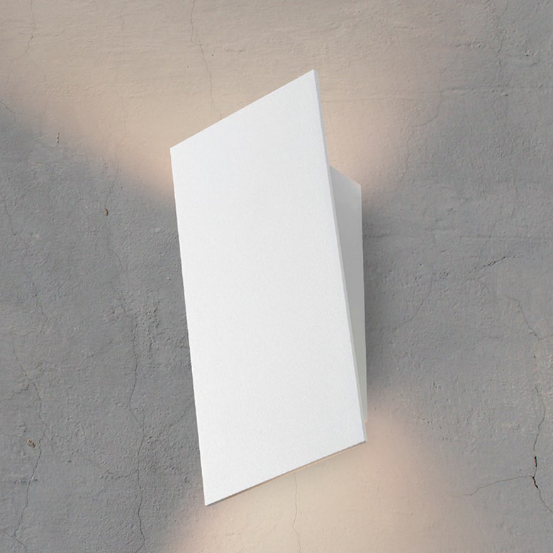 Angled Plane Narrow LED Sconce by SONNEMAN